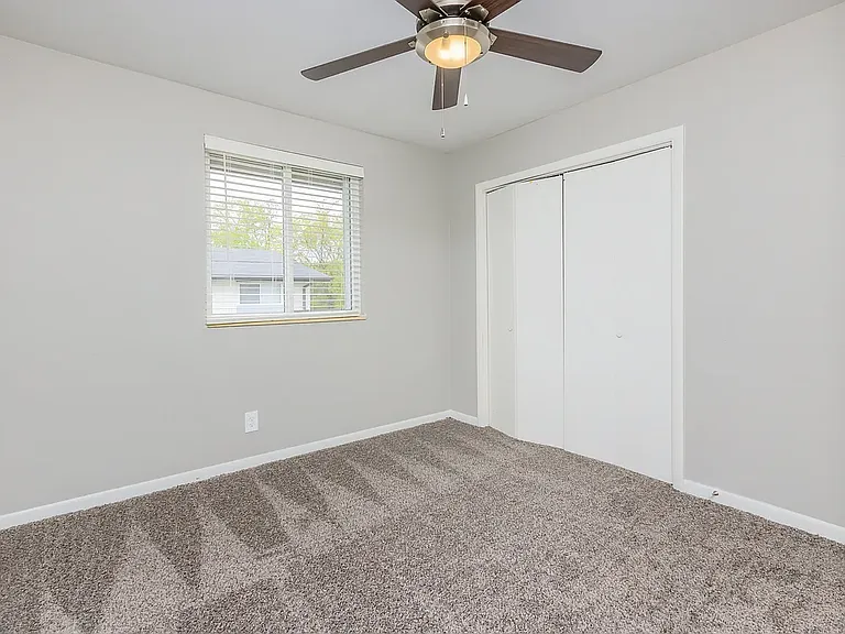 120 Oakley — Photo 14