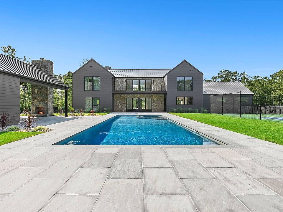 581 WainscottNorthwest Road, East Hampton, NY 11937 MLS 3429131