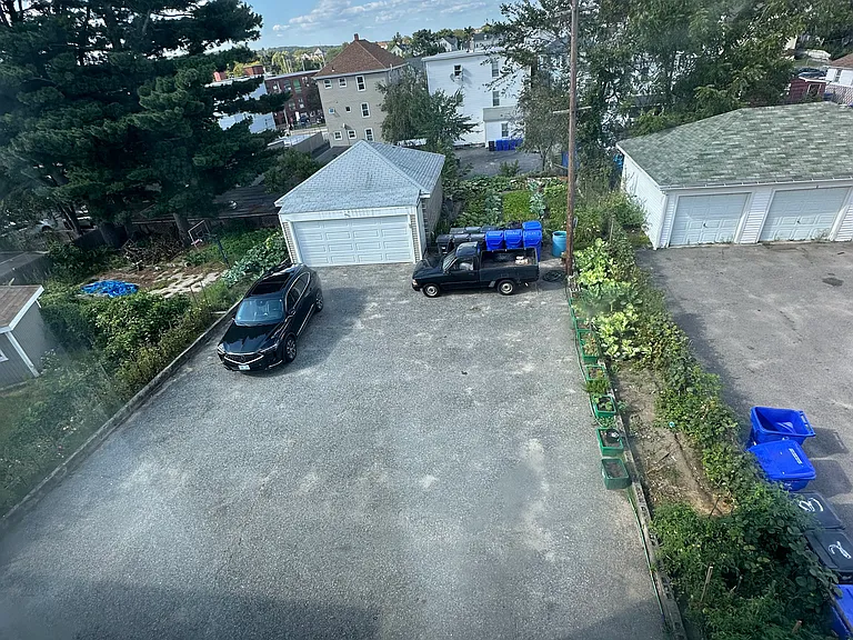 191 Sisson St #4 — Photo 6