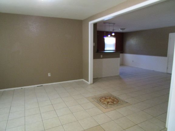 2nd image of 1400 S Ike Ave