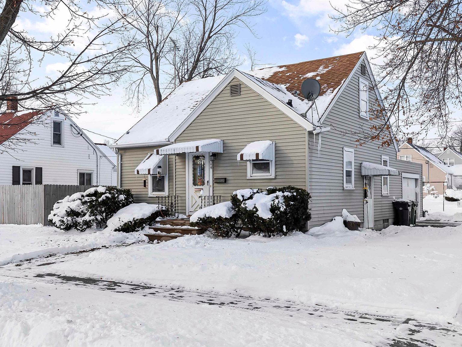 304 S Main St, Kimberly, WI 54136 Zillow