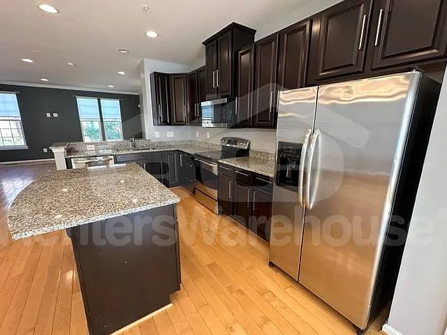 7440 Singers Way — Photo 43