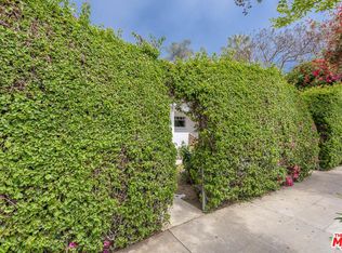 215 Hollister Ave, Santa Monica, CA 90405