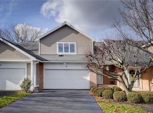 41 Waterford Cir, Rochester, NY 14618