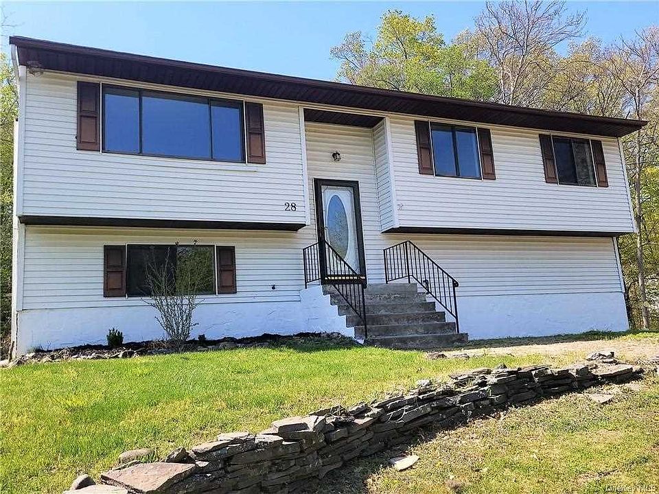 28 Raker Rd, Poughkeepsie, NY 12603 Zillow