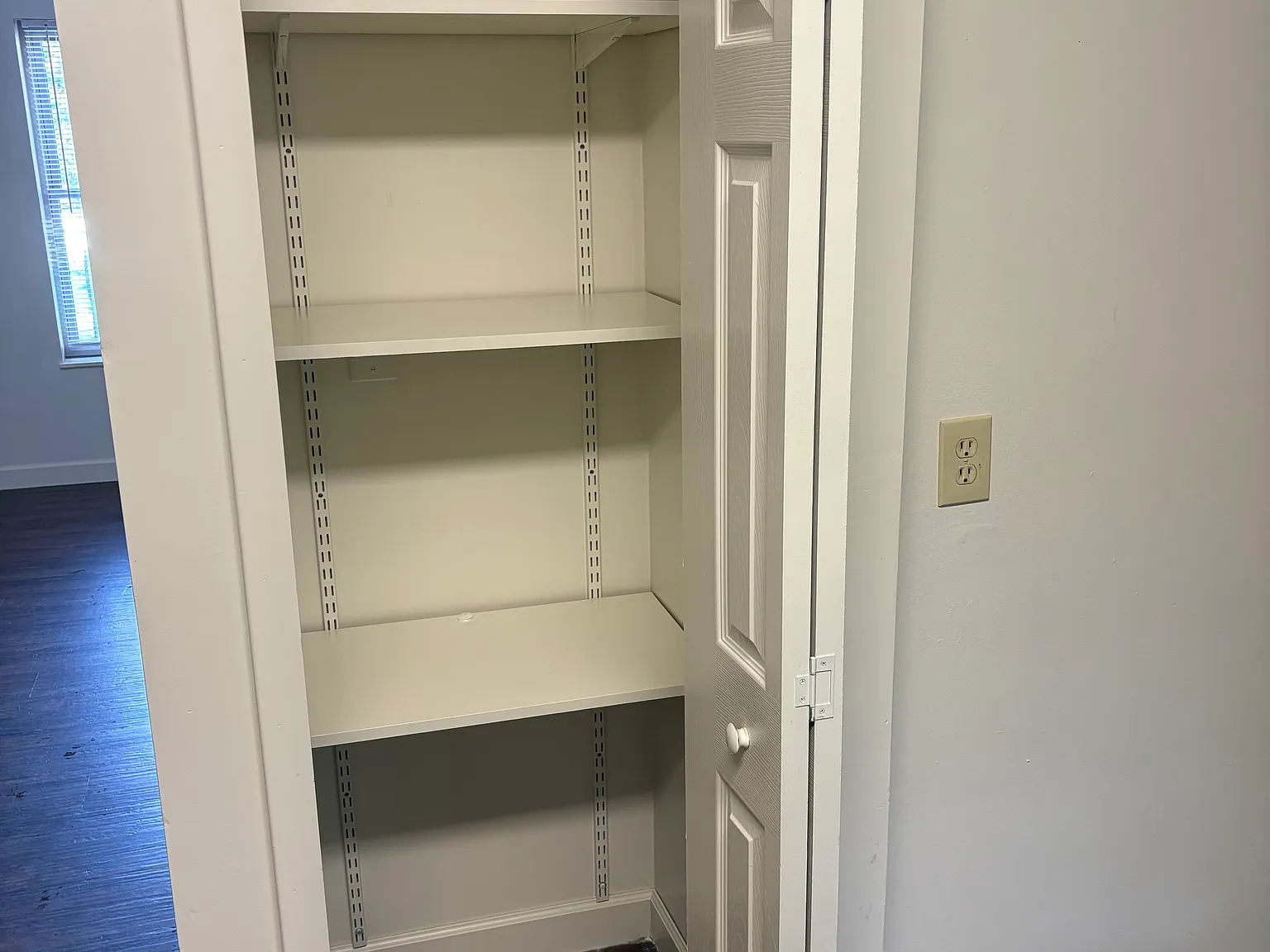 2 bed, 1.5 bath, 1026 sqft, $1,450 — Photo 4