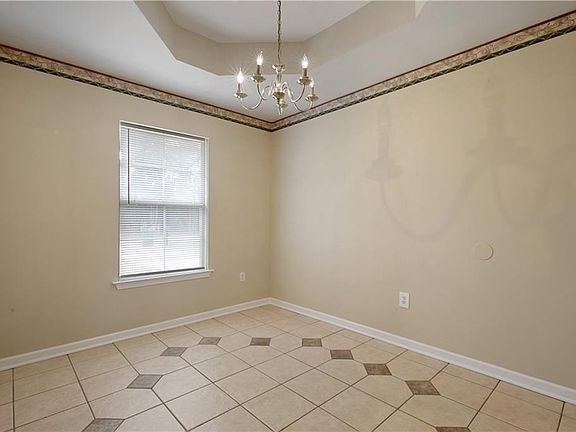 5th image of 370 Lenwood Dr