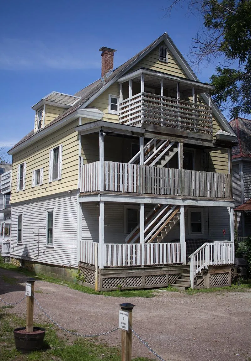 2 bed, $2,200 — Photo 3