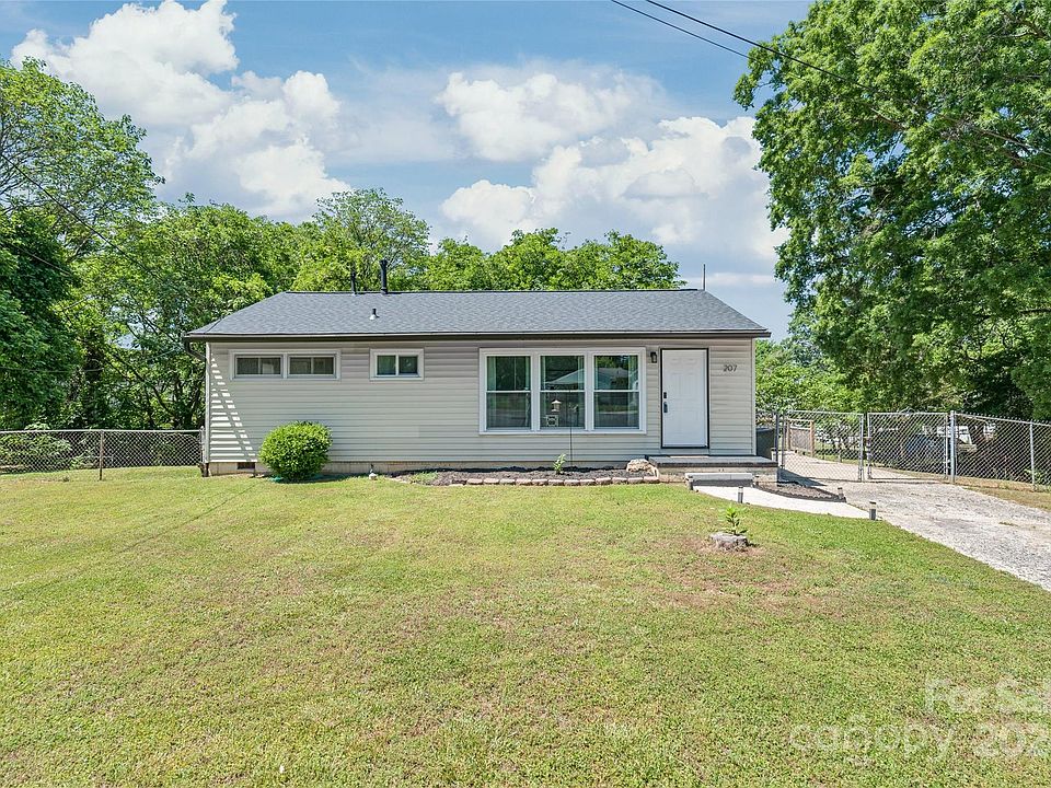 1st image of 207 Kirkwood Cir