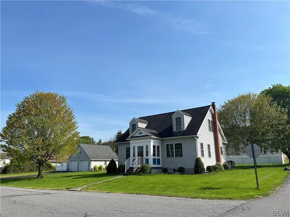 1961 Abbruzzi Ave, Martins Creek, PA 18063