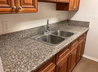 1586 Yosemite Dr #206, Los Angeles, CA 90041