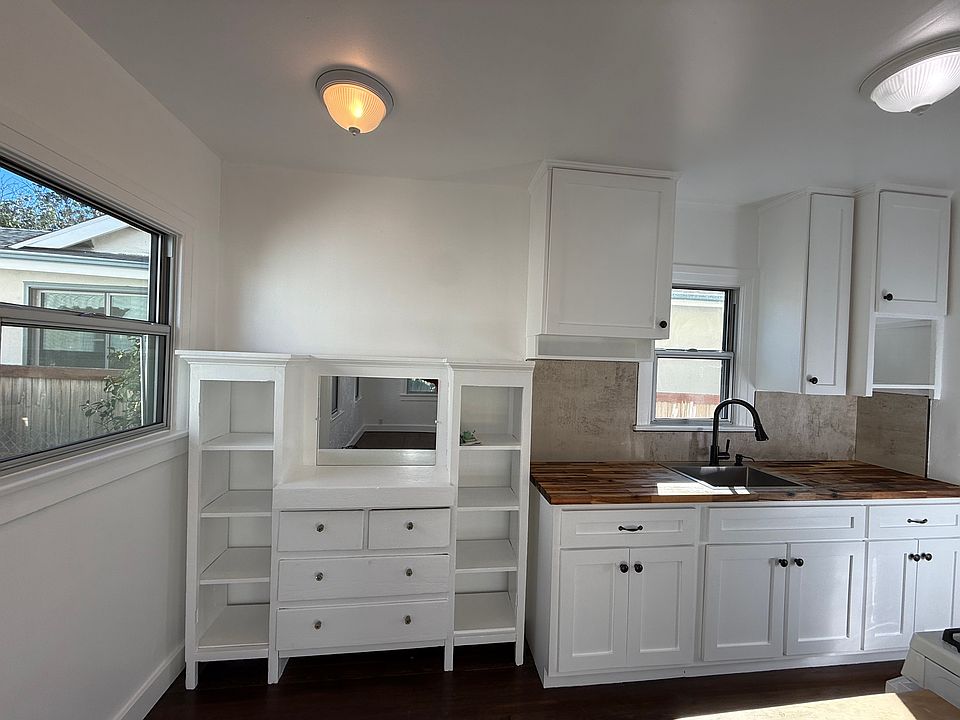1st image of 6418 1/2 Elgin St #6418-1/2