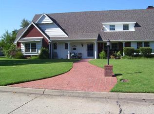 1816 Comanche Trl, Enid, OK 73703