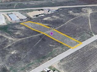 550 Emigrant Dr, Glenrock, WY 82637