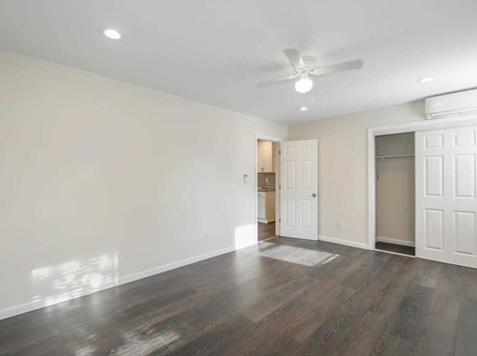 1st image of 222 Myrtle Ave Floor 2