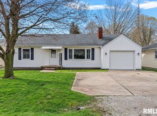 524 E Mill St, Rochester, IL 62563