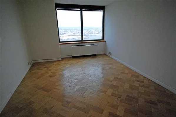 Rented by Luxury Habitat | media 2