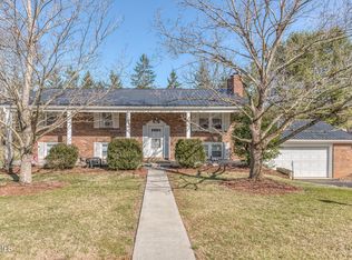 161 Brookdale Cir, Bristol, VA 24201