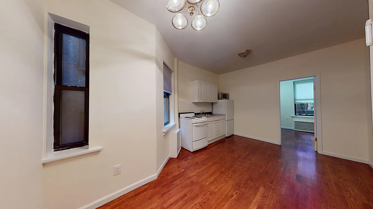 Building Photo - 1374 1st Ave #1C