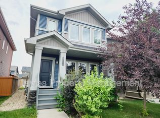 8111 224th St NW, Edmonton, AB T5T7A4