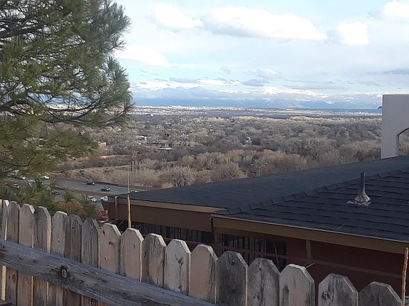 5th image of 2216 Ana Ct NW