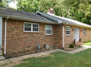 305 E Forest Ln, Oak Ridge, TN 37830