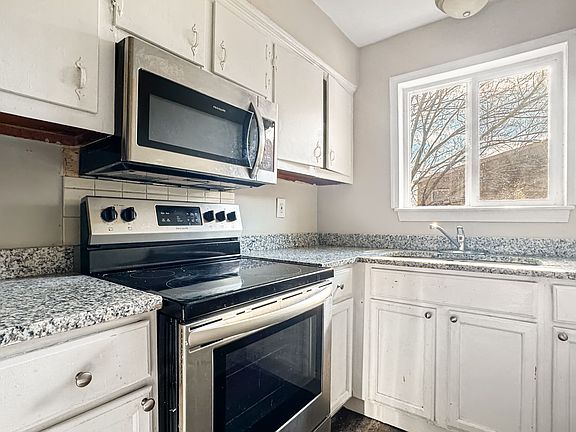 5th image of 121 W 32nd St Unit 5