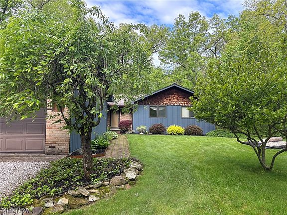 2nd image of 2354 Sunnyside Rd