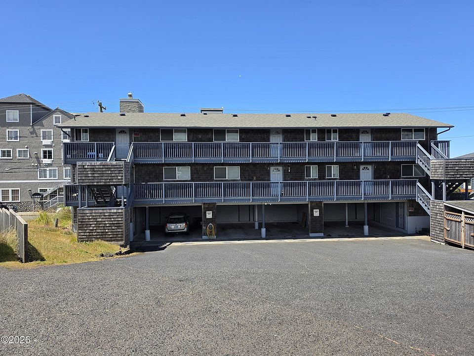 1st image of 550 SW 3rd St