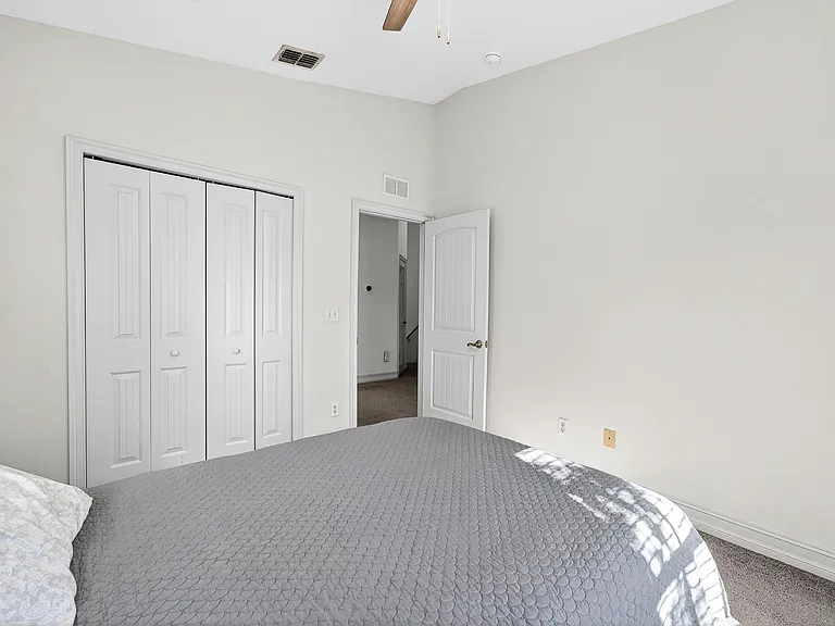 864 17th Ave N #1 — Photo 27