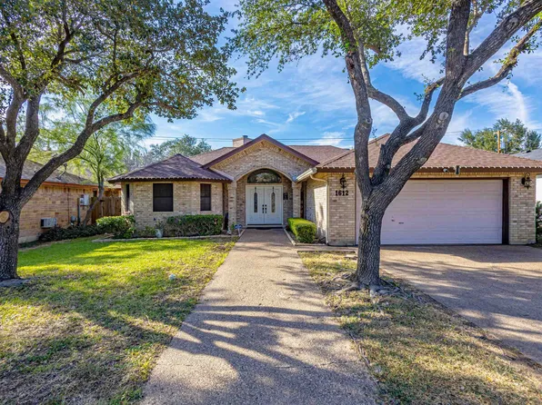 1612 Orange Blossom Loop, Laredo, TX 78045