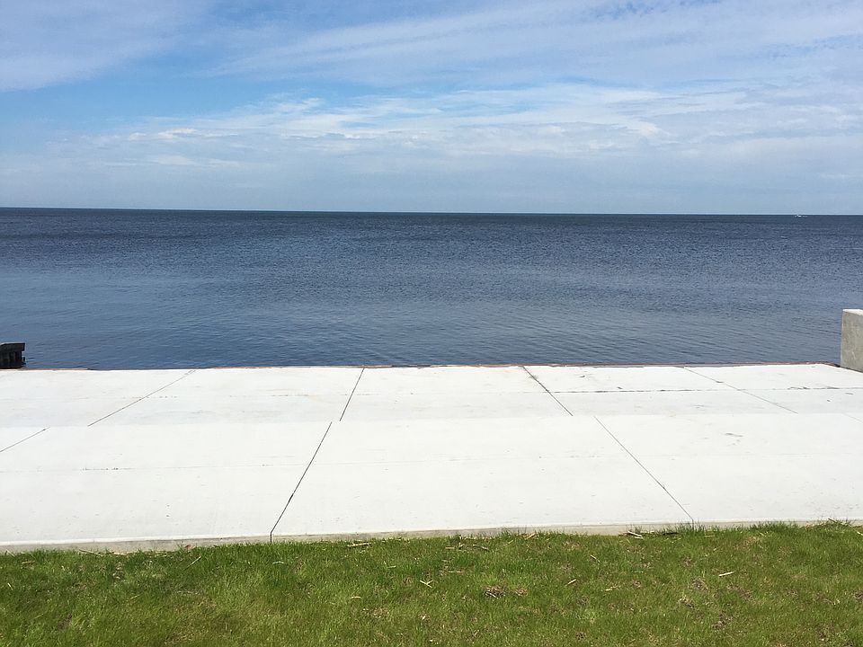 2nd image of 381 Ricoma Beach Rd