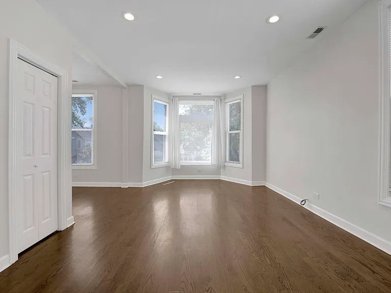1821 N Tripp Ave #2 — Photo 12