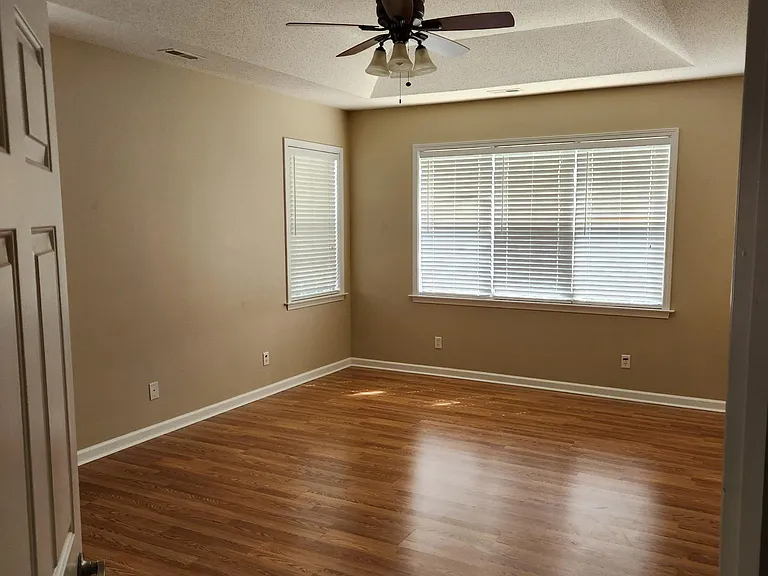 1 Hollow Crest Way — Photo 13