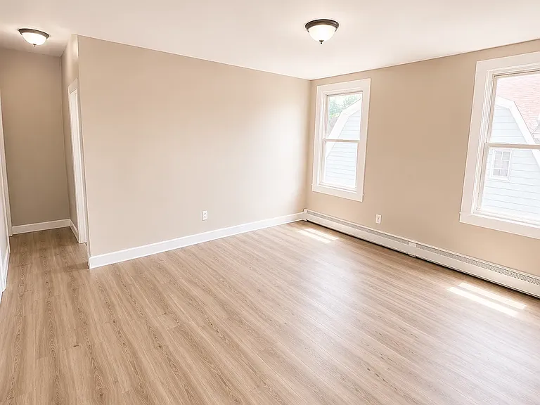 27-29 N Munn Ave #5C — Photo 3