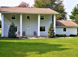 9 Wood Rd NE, Carrollton, OH 44615