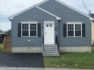 321 County St, Fall River, MA 02723