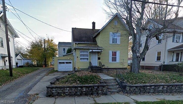 1st image of 916 Dartmouth Ave SW