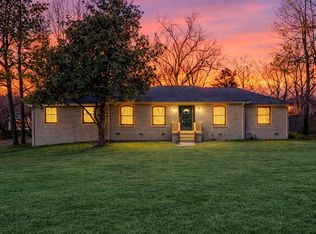102 Cloverdale Ct, Hendersonville, TN 37075