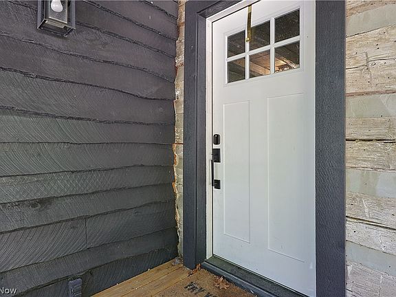 4th image of 43 Blue Valley Rd SW