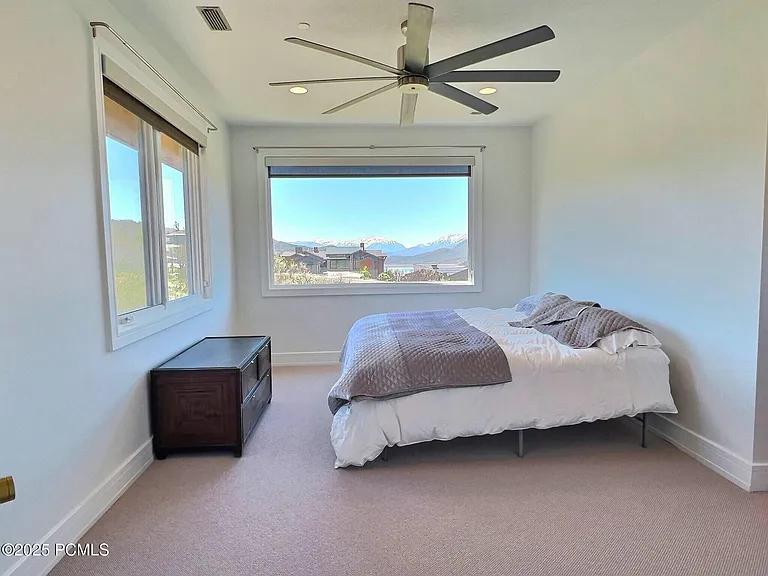 1135 E Lasso Trl — Photo 21