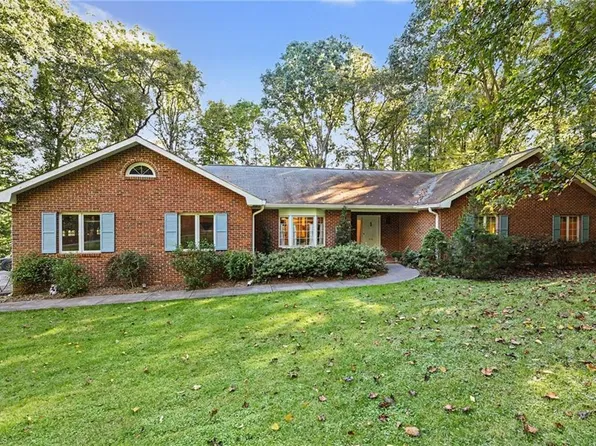 509 Ray West Dr, Kernersville, NC 27284