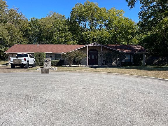 2nd image of 1122 Old Lee Ct