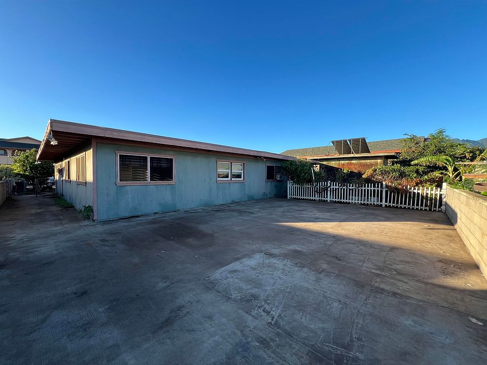 2nd image of 384 S Mokapu St