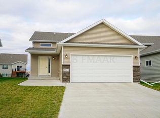 5943 57th Ave S, Fargo, ND 58104