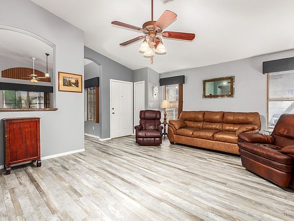 4th image of 17113 N Woodrose Ave