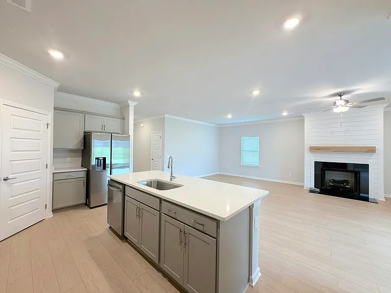 137 Clift Creek Dr — Photo 12