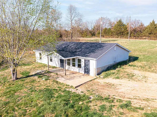 1326 Hollingshead Rd, Leasburg, MO 65535