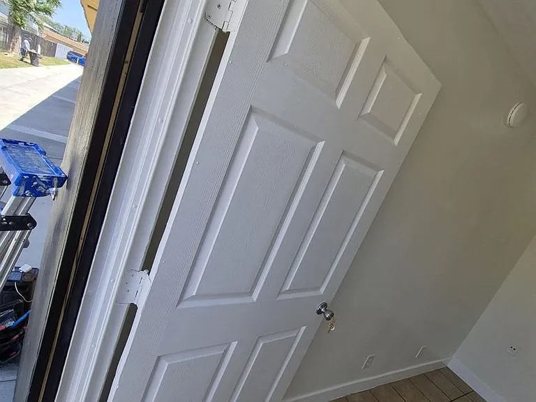 428 N Poplar Ave — Photo 17