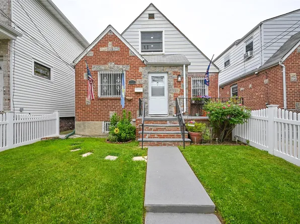 22-12 150 Street, Whitestone, NY 11357